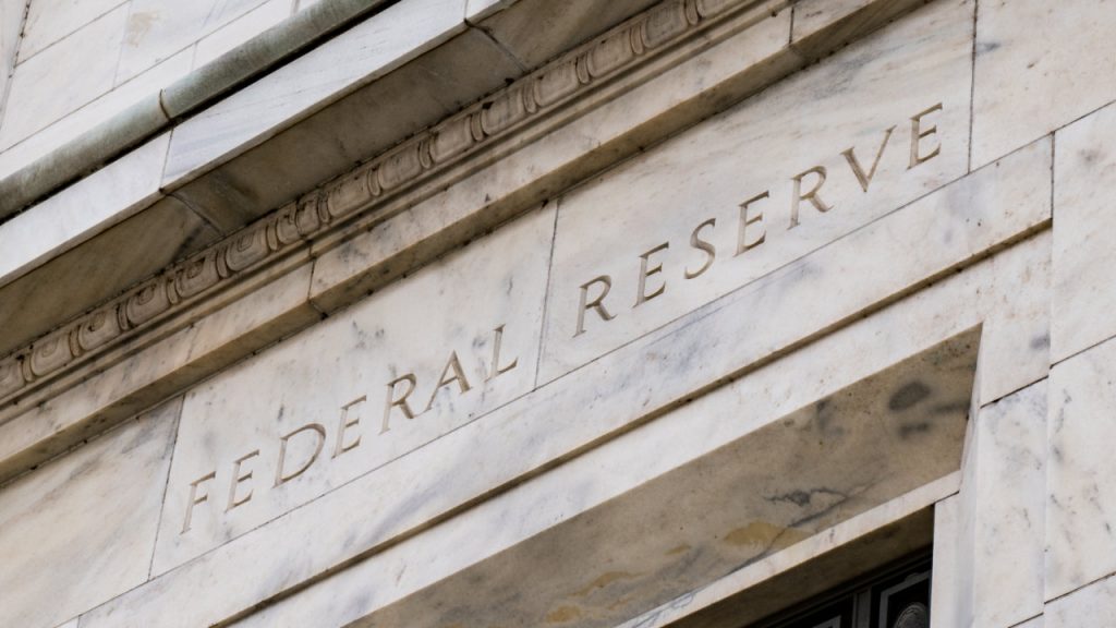 Goldman Sachs Warns Bitcoin Increasingly Vulnerable to Fed Rate Hikes as Mainstream Adoption Grows – Bitcoin News